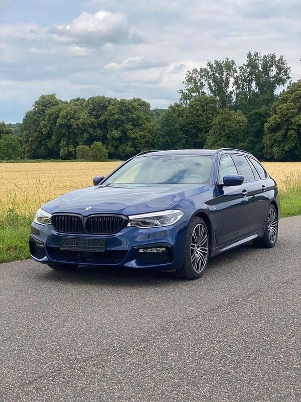 Blau Gebraucht 2017 BMW 540 Comfort Edition Kombi | 37.000 € (Fairer Preis) - Bild 1/4