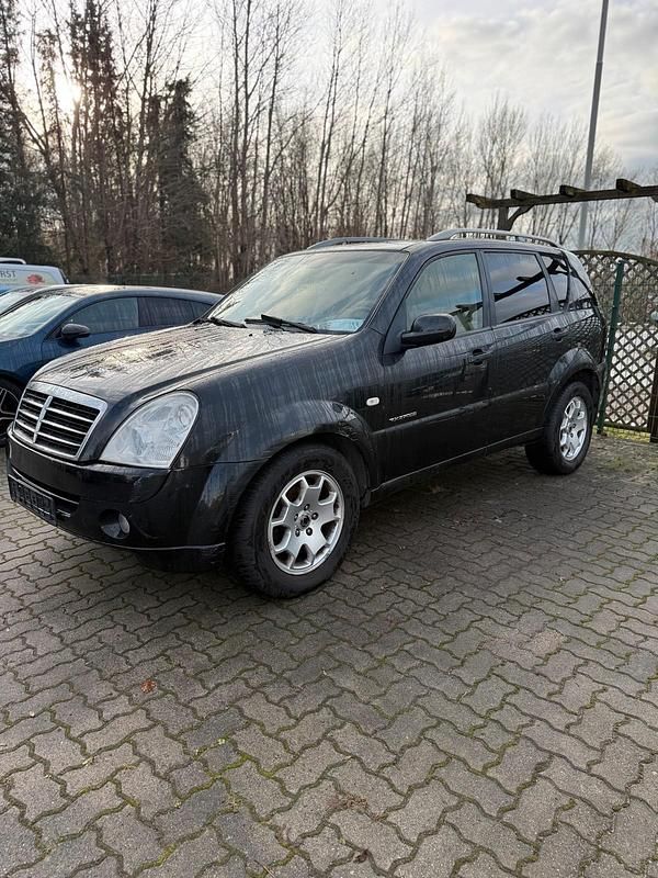Schwarz Gebraucht 2007 Ssangyong (KGM) Rexton SUV | 3.500 € (Fairer Preis) - Bild 1/4