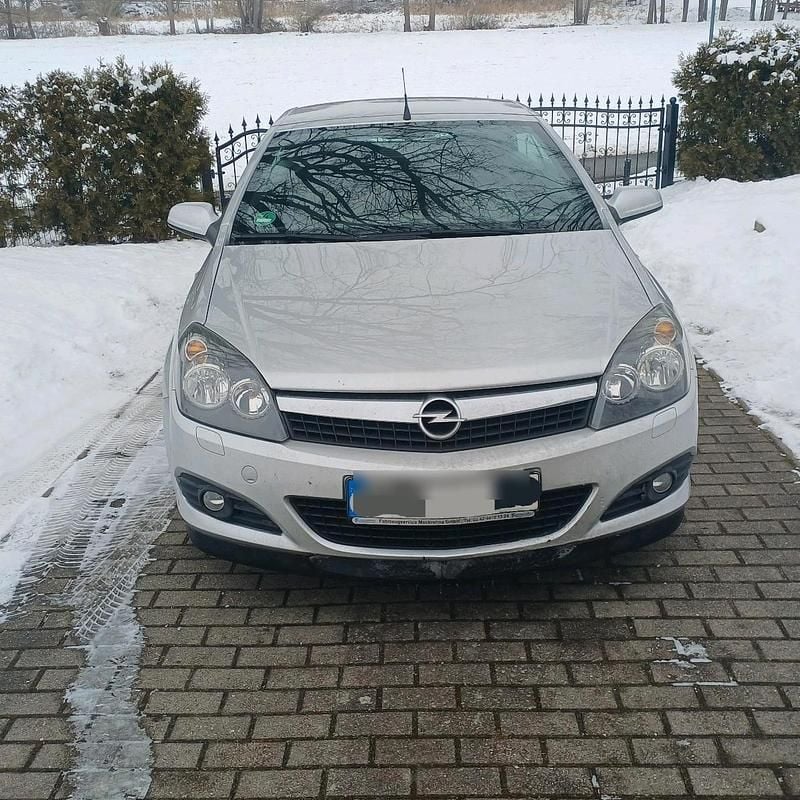 Silber Gebraucht 2006 Opel Astra Cabriolet Edition Cabrio | 1.990 € (Fairer Preis) - Bild 1/4