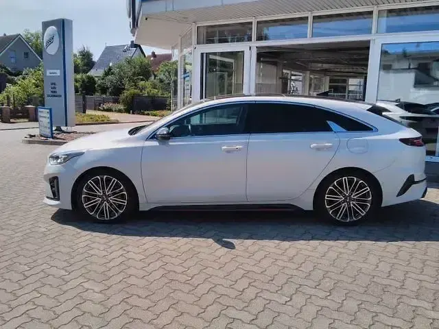 Gebraucht Kia ProCeed GT GT 204 PS (150 kW) 2020 Weiß Kleinwagen