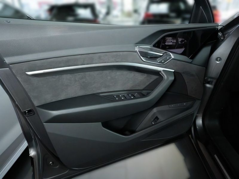 Gebraucht Audi e-tron Advanced Plus 230 kW (313 PS) 2020 Grau SUV