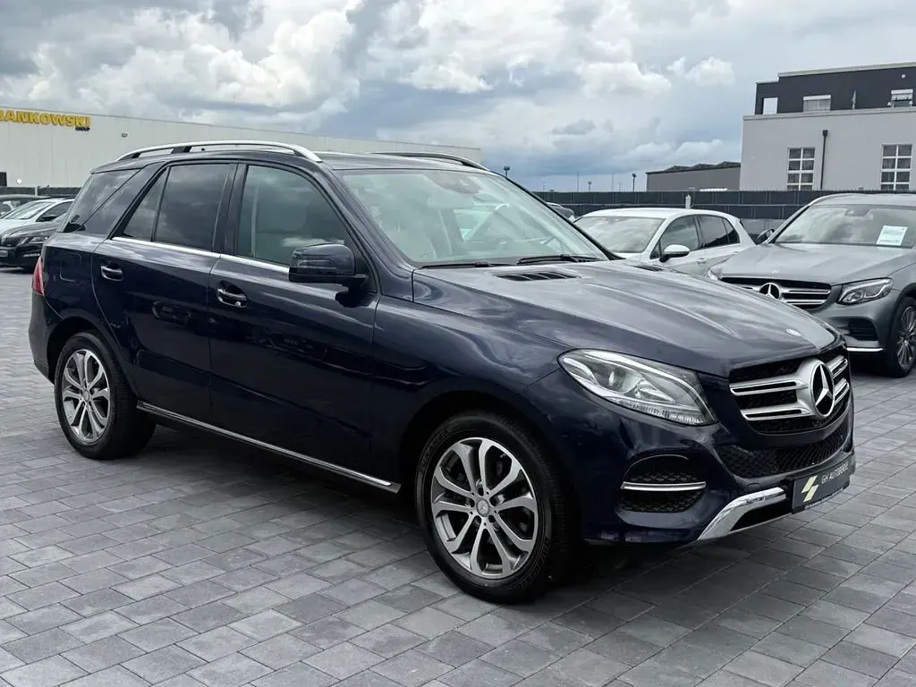 Gebraucht Mercedes GLE350 258 PS (189 kW) 2016 Blau SUV