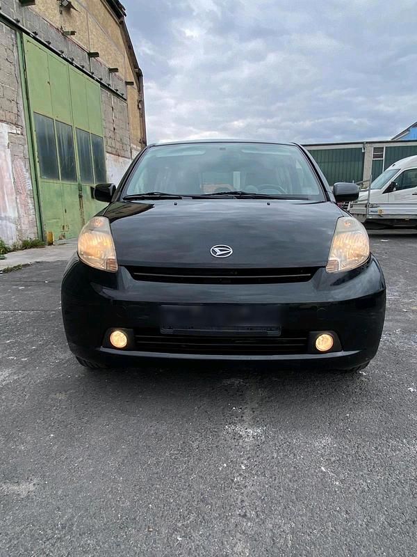 Schwarz Gebraucht 2007 Daihatsu Sirion Kleinwagen | 2.000 € (Fairer Preis) - Bild 1/4