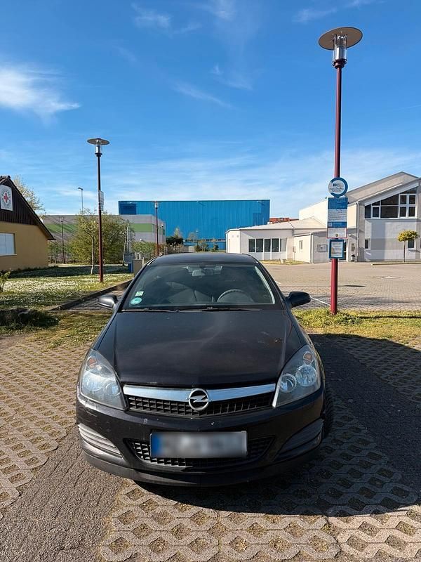 Usata Opel Astra GTC 2009 Nero Utilitaria