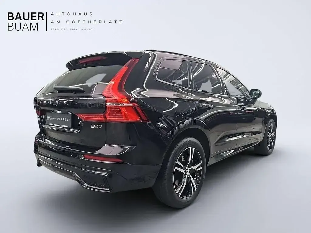 Gebraucht Volvo XC60 R-Design 197 PS (144 kW) 2022 Onyx black / metallic SUV