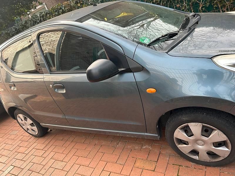 Gebraucht Suzuki Alto 68 PS (50 kW) 2010 Grau Kleinwagen