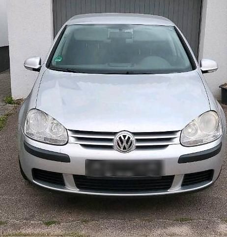 Silber Gebraucht 2004 VW Golf V Limousine | 2.000 € (Guter Preis) - Bild 1/4
