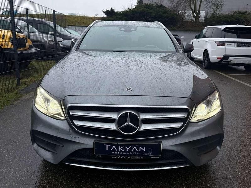 Gebraucht Mercedes E220 AMG line 194 PS (142 kW) 2018 Grau Kombi