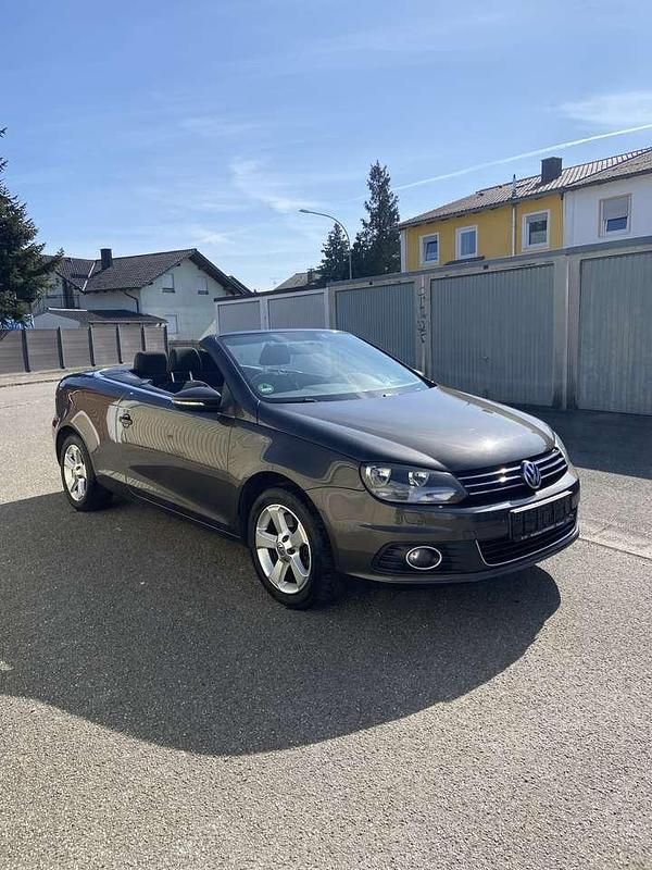 Braun Gebraucht 2011 VW Eos Cabrio | 9.250 € (Fairer Preis) - Bild 1/4