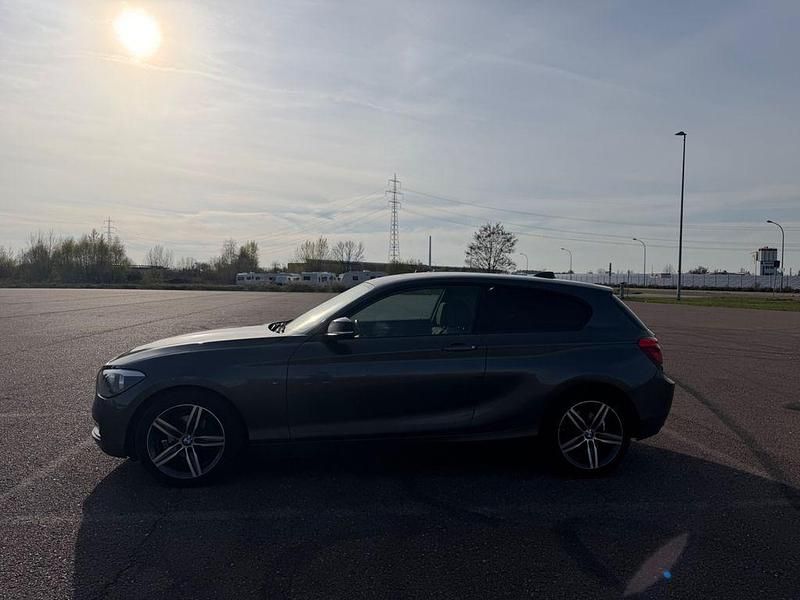 Gebraucht BMW 116 Efficient Dynamics 116 PS (85 kW) 2013 Grau Kleinwagen
