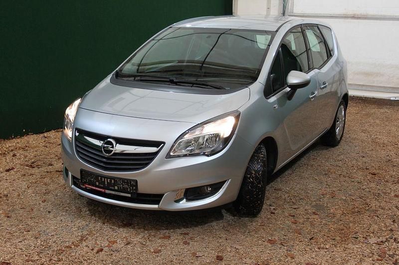 Gebraucht Opel Meriva 120 PS (88 kW) 2016 Argon silber/ice silver (m2) Van / Kleinbus