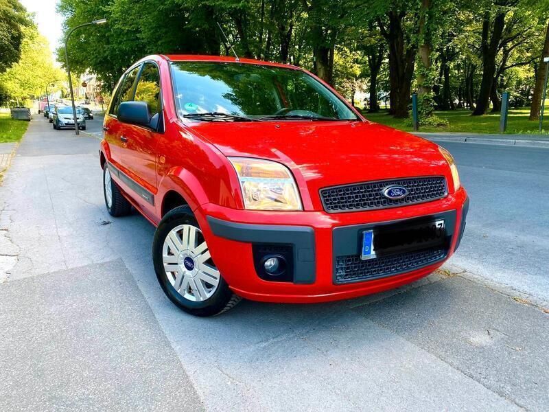 Rot Gebraucht 2010 Ford Fusion Kleinwagen | 3.650 € (Fairer Preis) - Bild 1/4