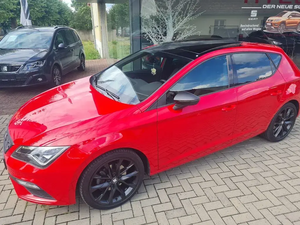 Gebraucht Seat Leon FR 131 PS (96 kW) 2020 Rot Limousine