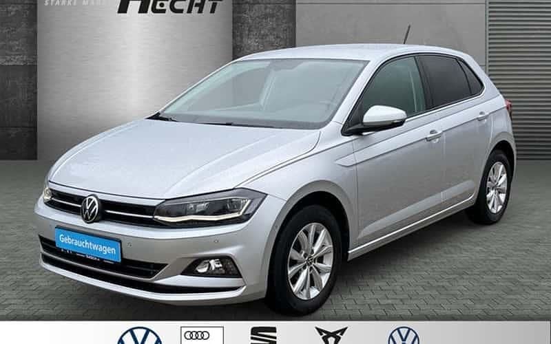 Reflexsilber metallic Gebraucht 2021 VW Polo Highline Limousine | 15.970 € (Fairer Preis) - Bild 1/4