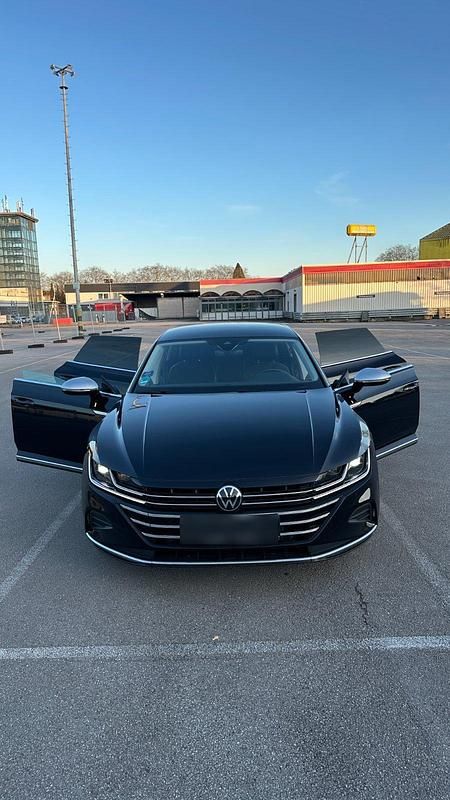 Gebraucht VW Arteon Elegance 150 PS (110 kW) 2024 Schwarz Kombi
