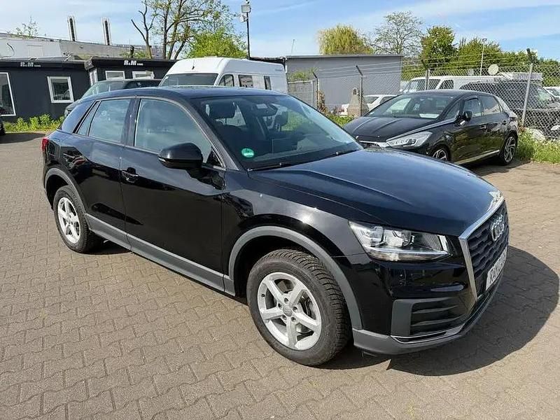 Second-hand Audi Q2 Premium 150 CP (110 kW) 2017 Negru SUV