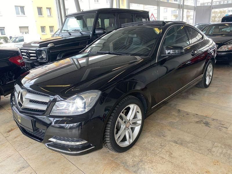 Gebraucht Mercedes C220 170 PS (125 kW) 2013 Schwarz Coupé