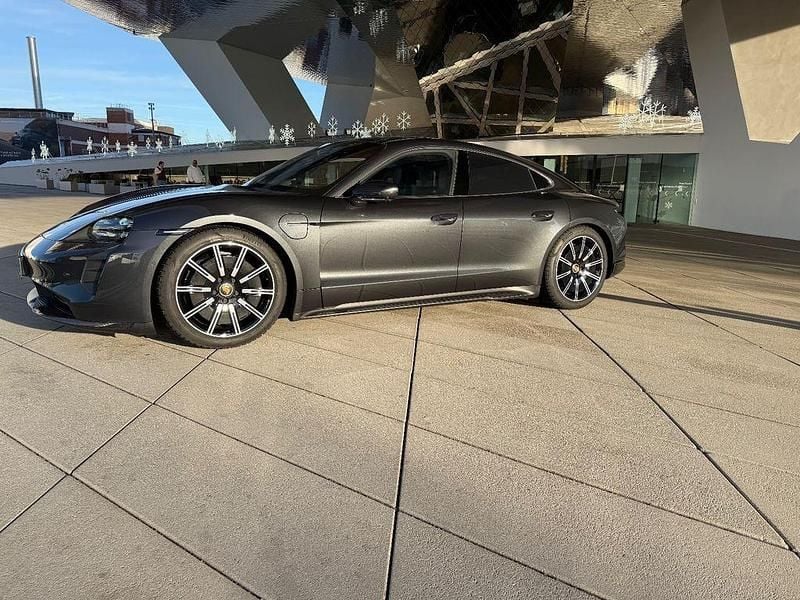 Gebraucht Porsche Taycan Turbo S Sport 559 kW (761 PS) 2020 Grau Limousine