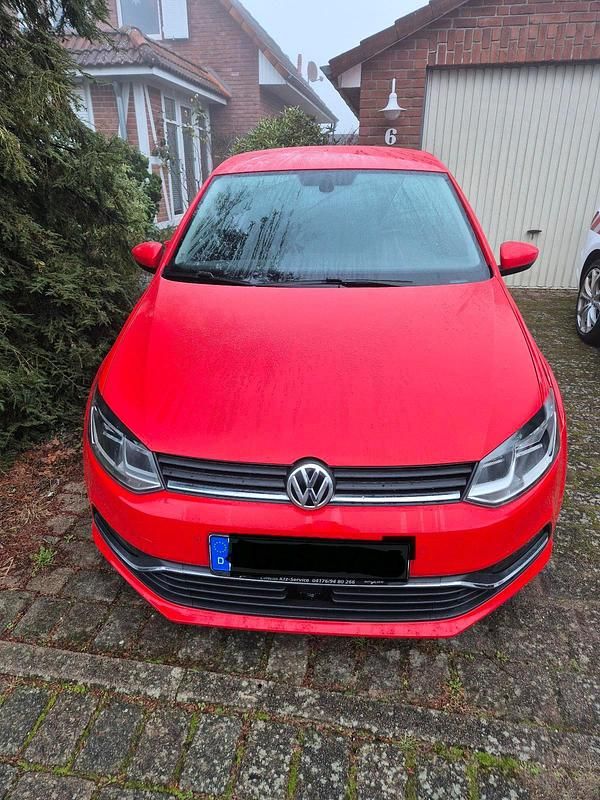 Gebraucht VW Polo 90 PS (66 kW) 2014 Rot Kleinwagen