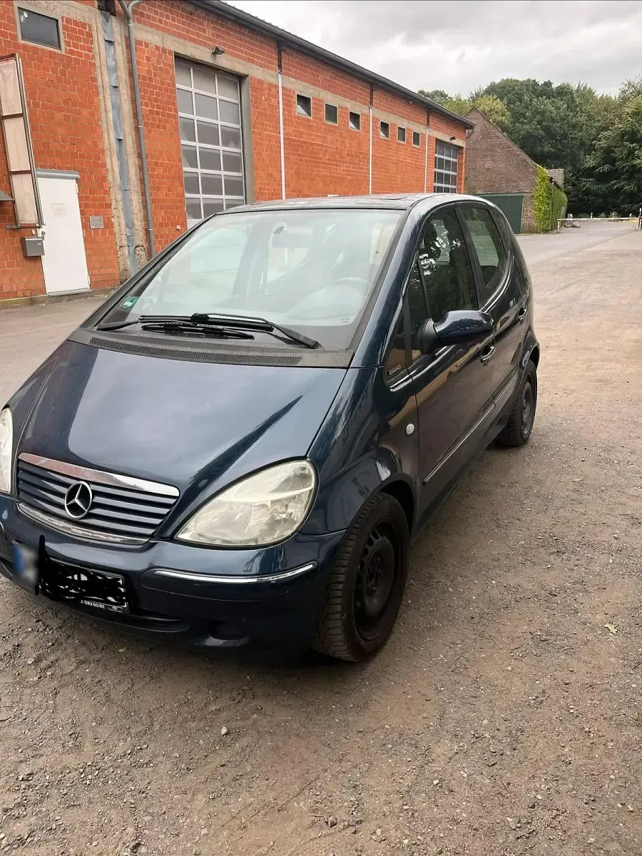 Gebraucht Mercedes A170 95 PS (69 kW) 2001 Blau Kleinwagen
