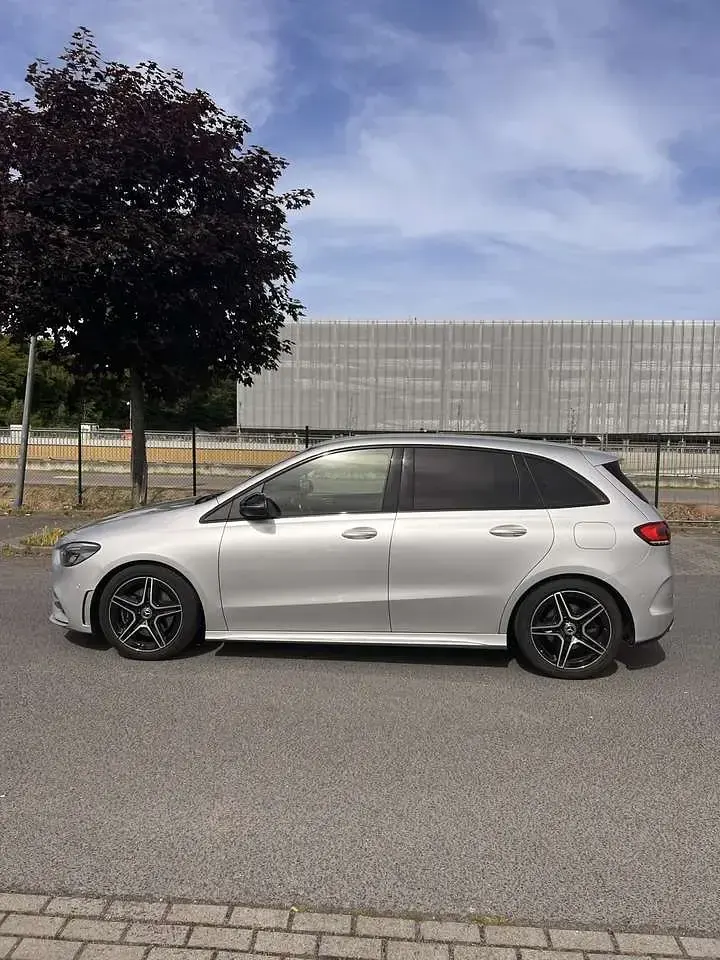 Gebraucht Mercedes B220 AMG line 190 PS (139 kW) 2020 Grau Kleinwagen