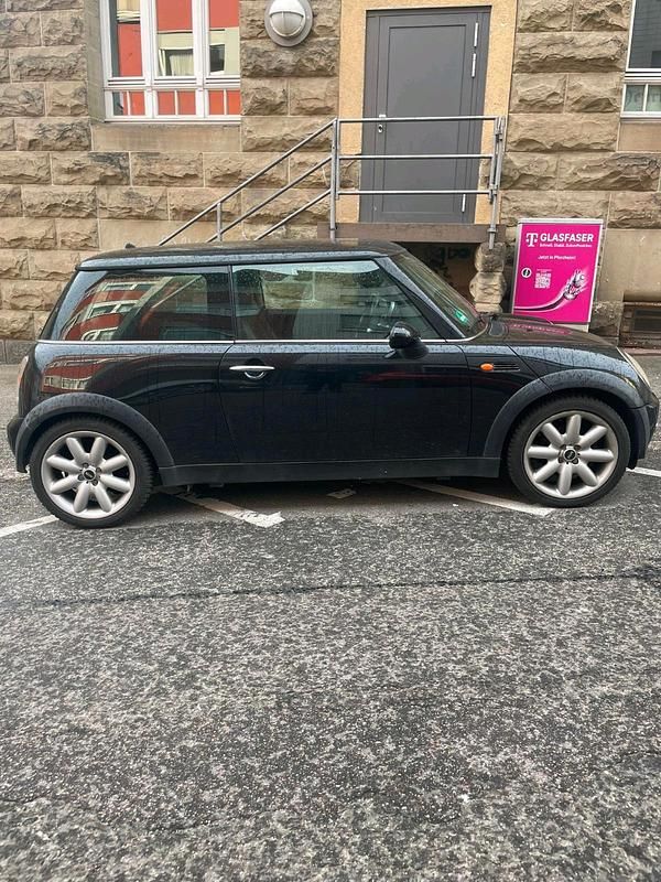 Second-hand Mini Cooper 116 CP (85 kW) 2002 Negru Hatchback