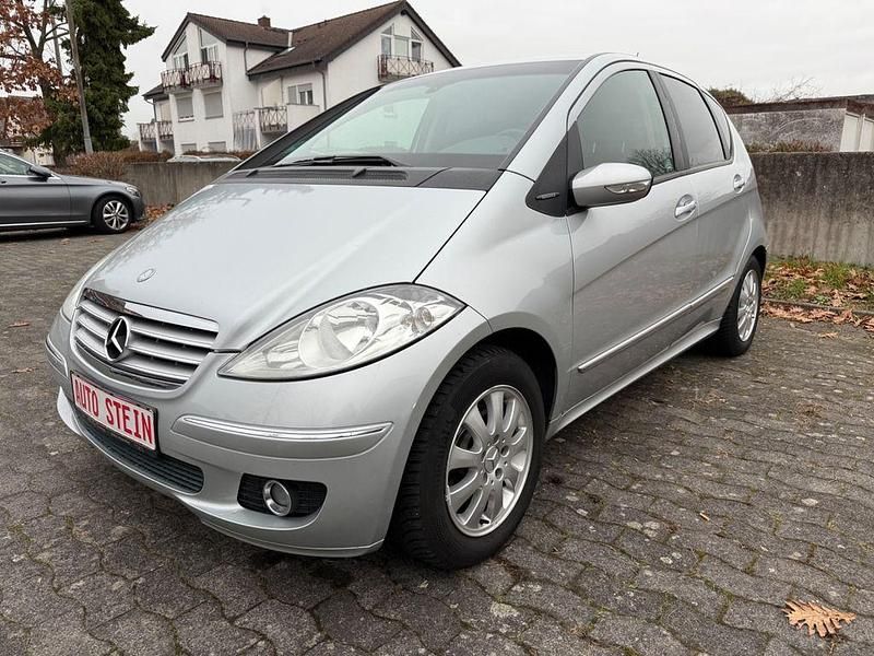 Silber Gebraucht 2005 Mercedes A150 Limousine | 1.990 € (Superpreis) - Bild 1/4
