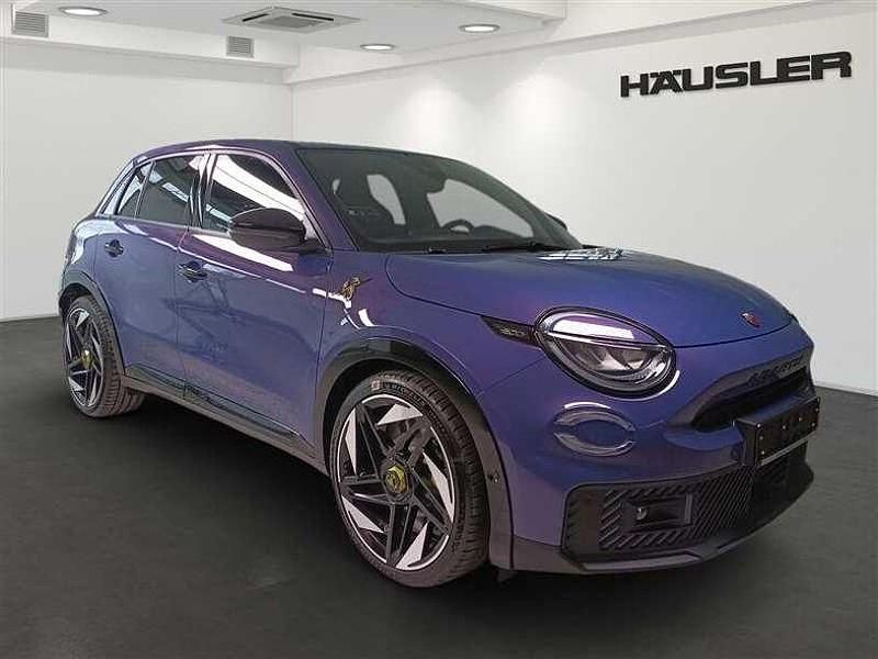 Gebraucht Abarth 600e Scorpionissima 206 kW (281 PS) 2025 Violett SUV