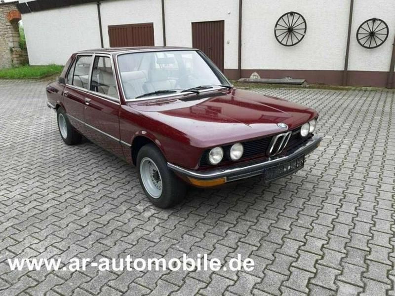 Second-hand BMW 520 131 CP (96 kW) 1973 Roșu Berlinǎ