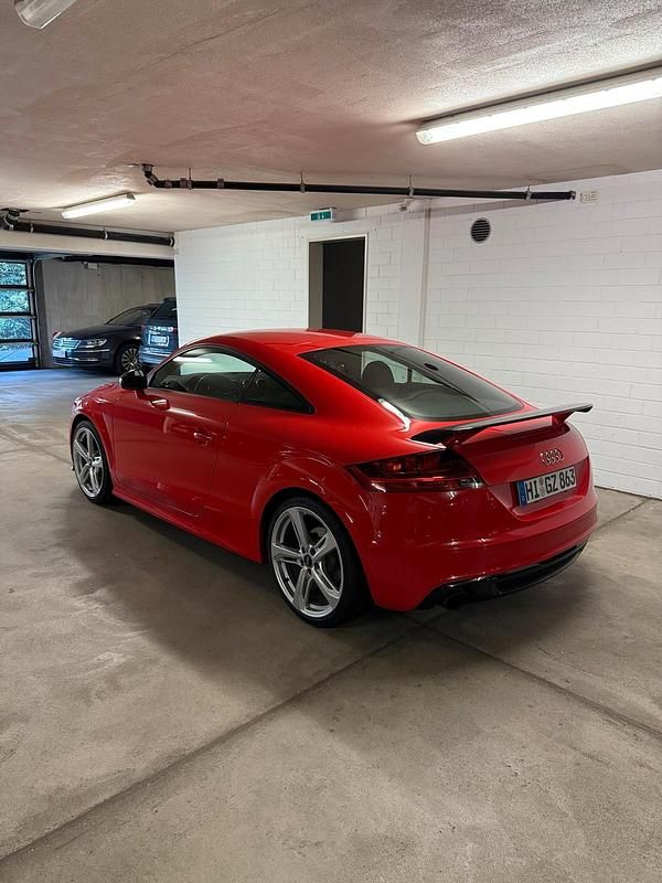 Gebraucht Audi TT Competition 211 PS (155 kW) 2012 Rot Coupé