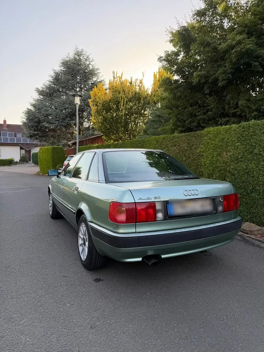 Gebraucht Audi 80 90 PS (66 kW) 1992 Andere farben Limousine