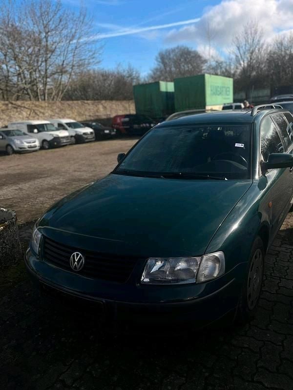 Gebraucht VW Passat 90 PS (66 kW) 1999 Grün Kombi