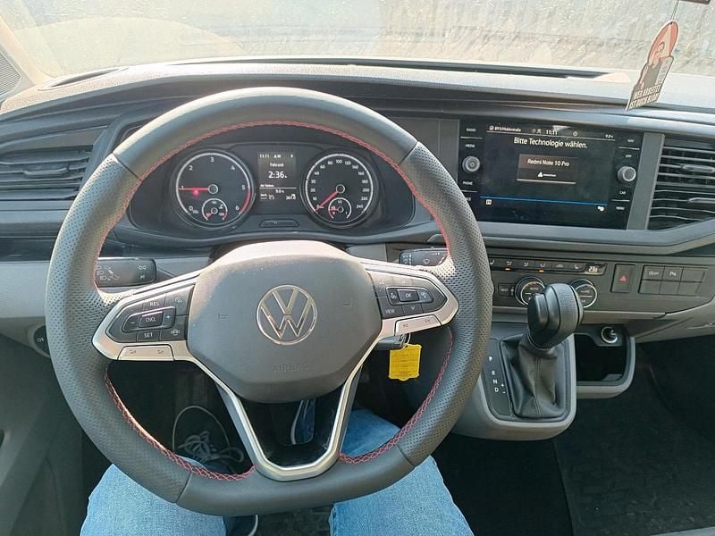 Gebraucht VW Caravelle 150 PS (110 kW) 2022 Schwarz Van / Kleinbus