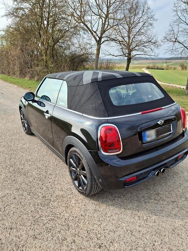 Gebraucht Mini Cooper S 192 PS (141 kW) 2016 Schwarz Kleinwagen