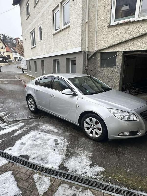 Gebraucht Opel Insignia Selection 131 PS (96 kW) 2009 Grau Limousine