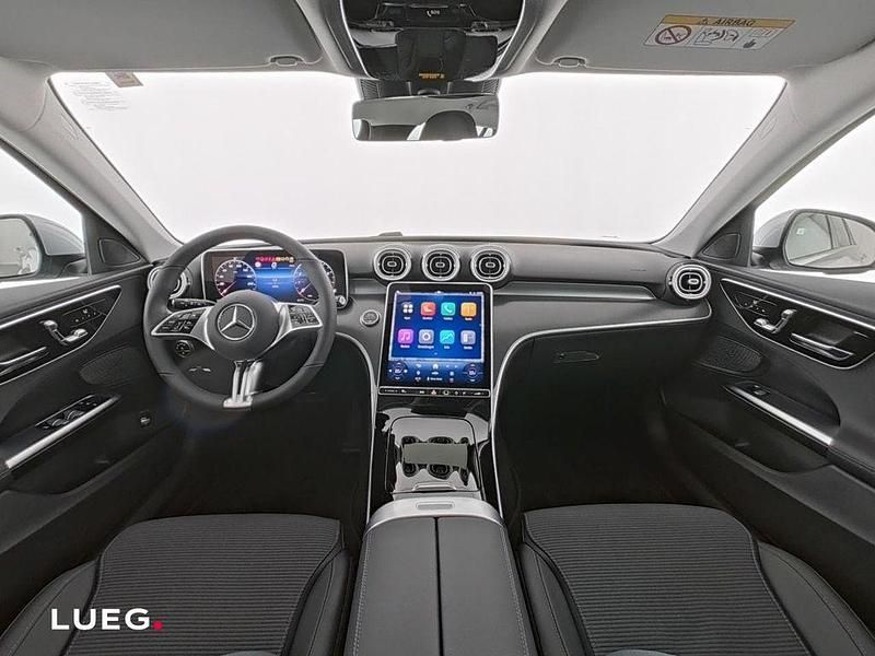 Gebraucht Mercedes C200 Avantgarde 204 PS (150 kW) 2024 Silber Limousine