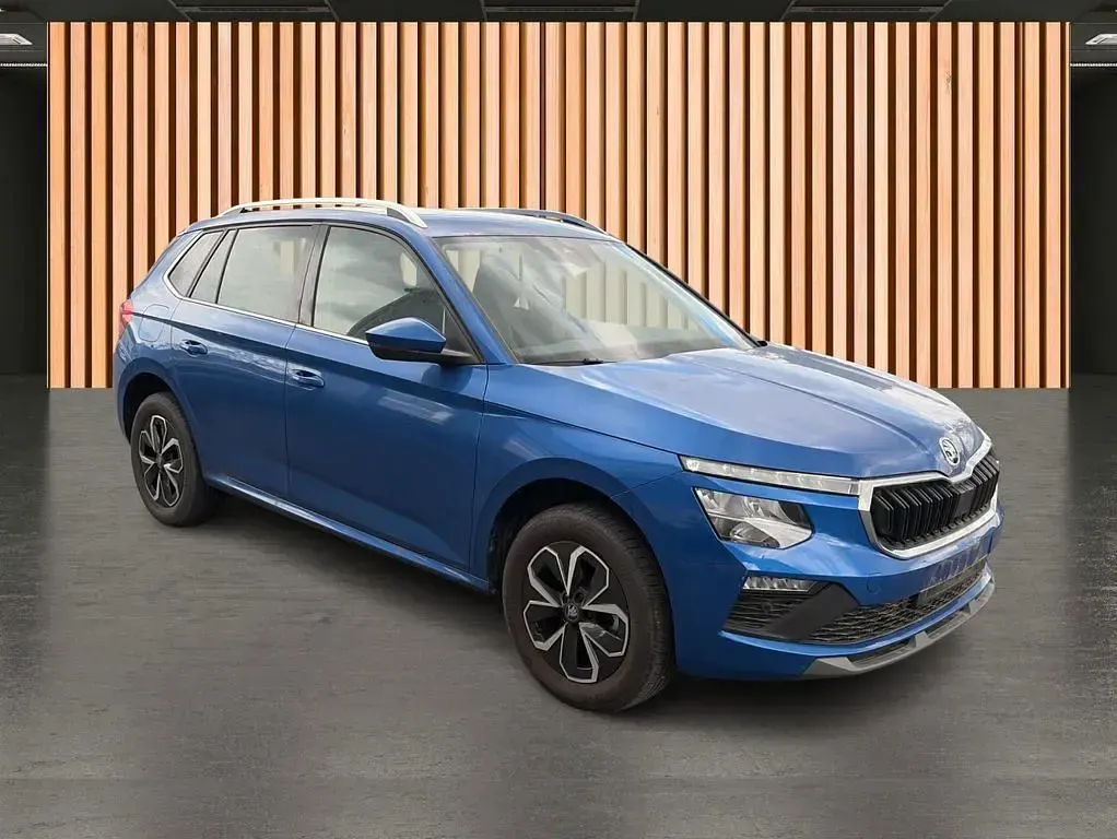 Gebraucht Skoda Kamiq Selection 116 PS (85 kW) 2025 Blau blau (metallic) SUV