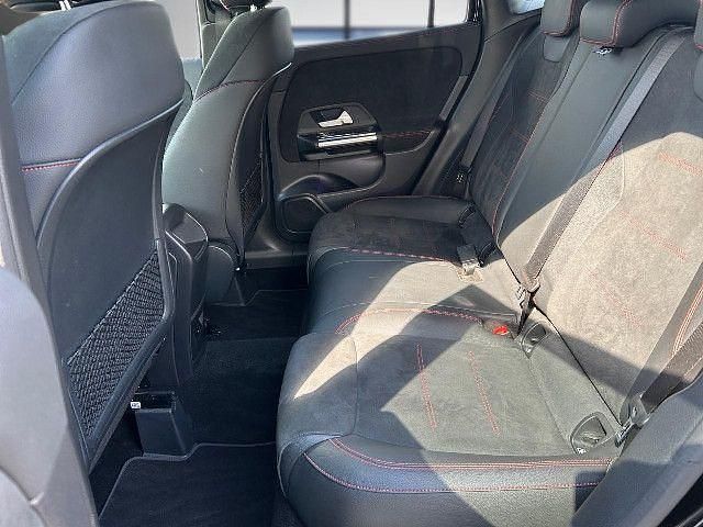 Gebraucht Mercedes GLA200 AMG line 163 PS (119 kW) 2020 SUV
