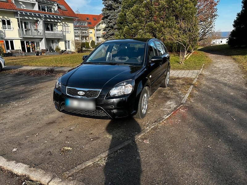 Schwarz Gebraucht 2010 Kia Rio Attract Kleinwagen | 2.200 € (Superpreis) - Bild 1/4