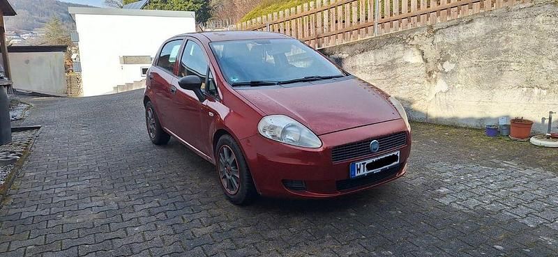Gebraucht Fiat Punto 77 PS (56 kW) 2006 Rot Limousine