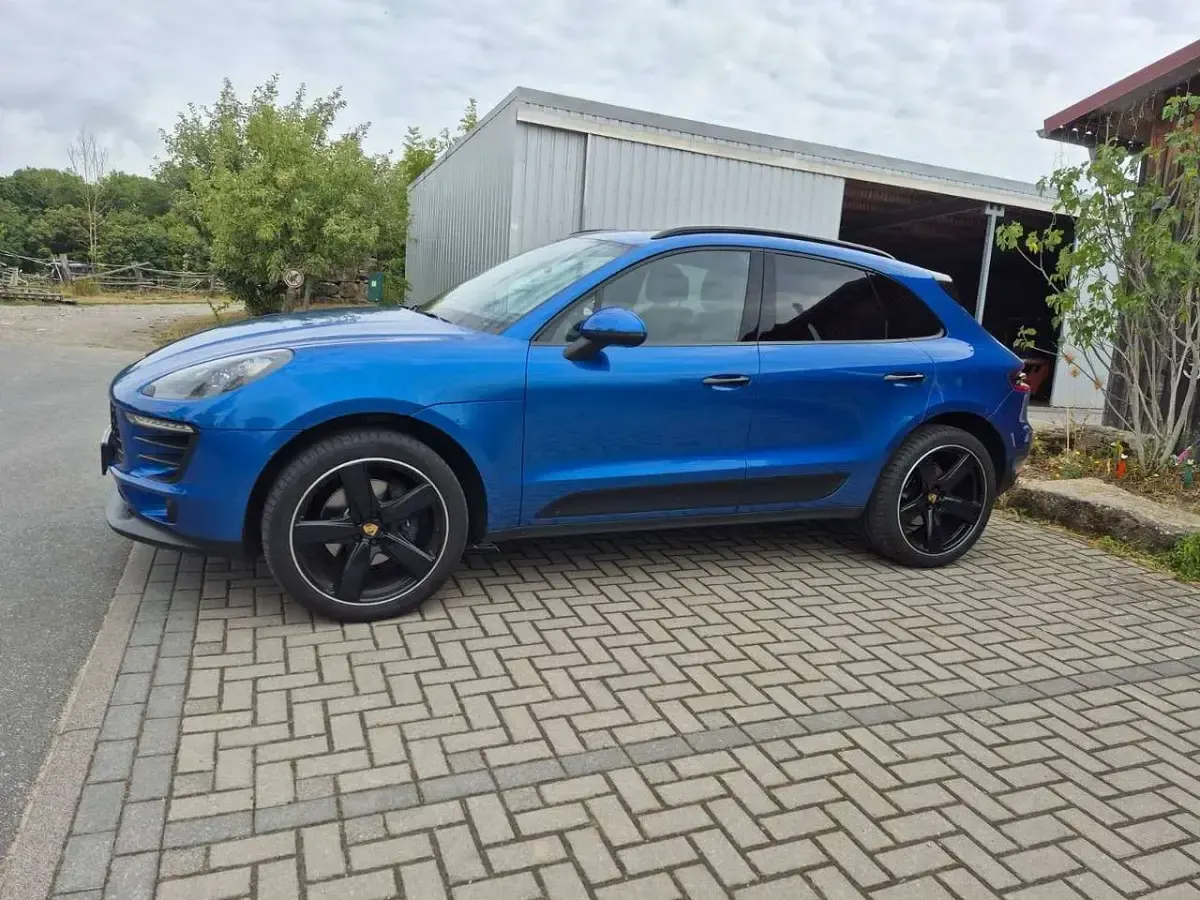 Gebraucht Porsche Macan 252 PS (185 kW) 2018 Blau SUV