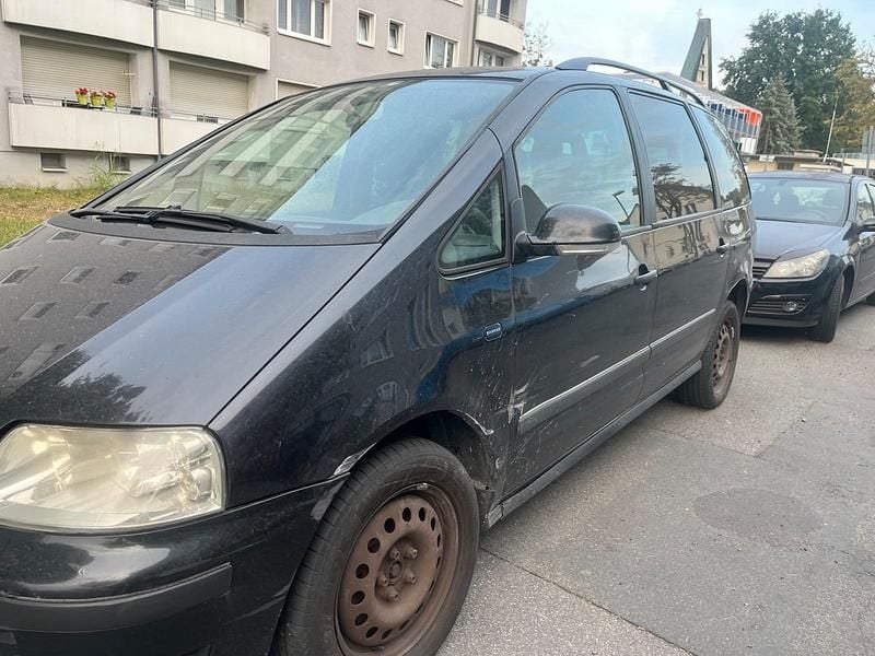 Schwarz Gebraucht 2004 VW Sharan Van / Kleinbus | 1.650 € (Guter Preis) - Bild 1/3