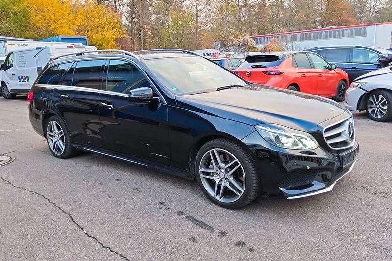 Gebraucht Mercedes E350 252 PS (185 kW) 2013 Schwarz Kombi