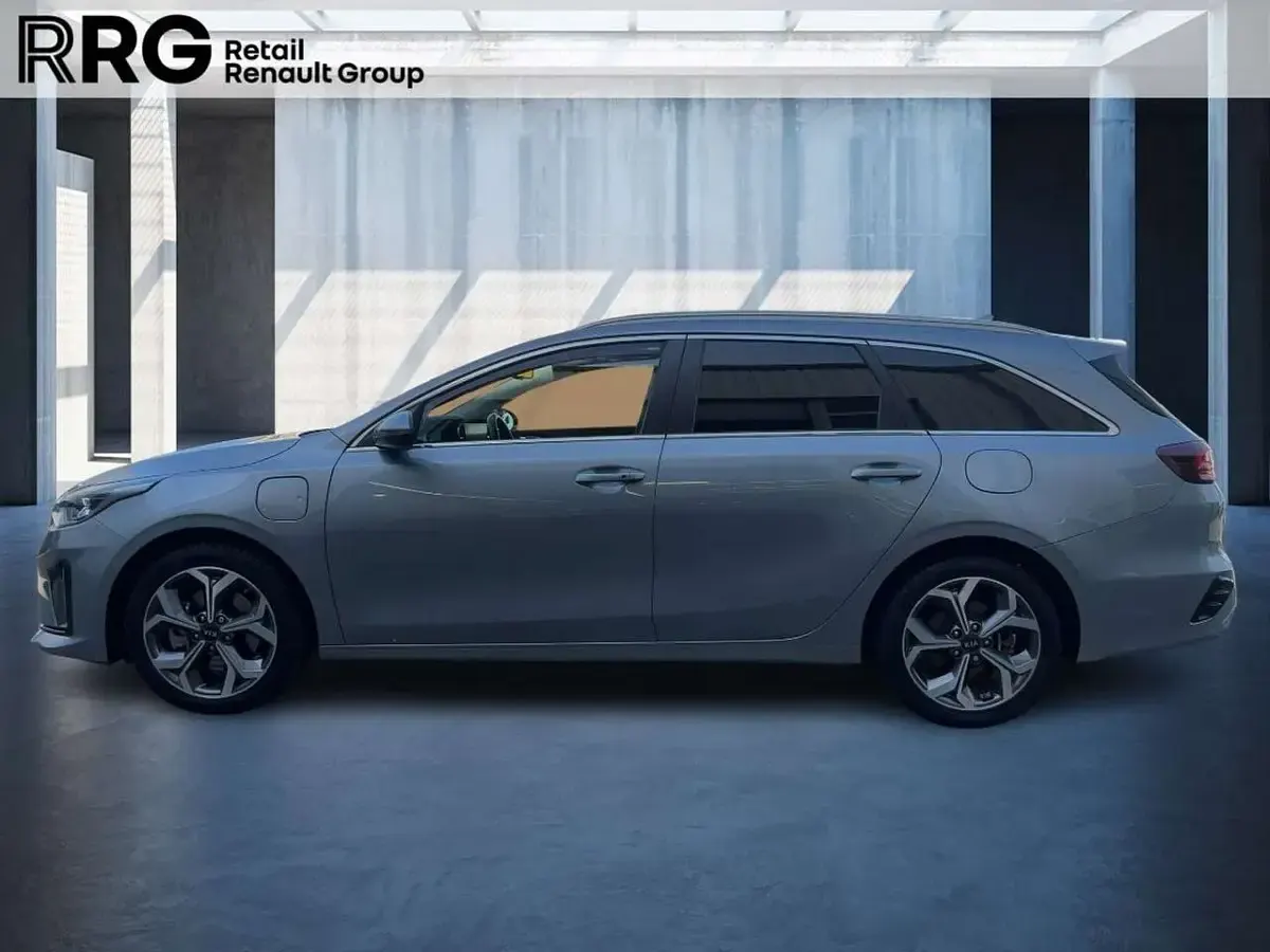 Gebraucht Kia Ceed Platinum Edition 105 PS (77 kW) 2021 Grau Kleinwagen