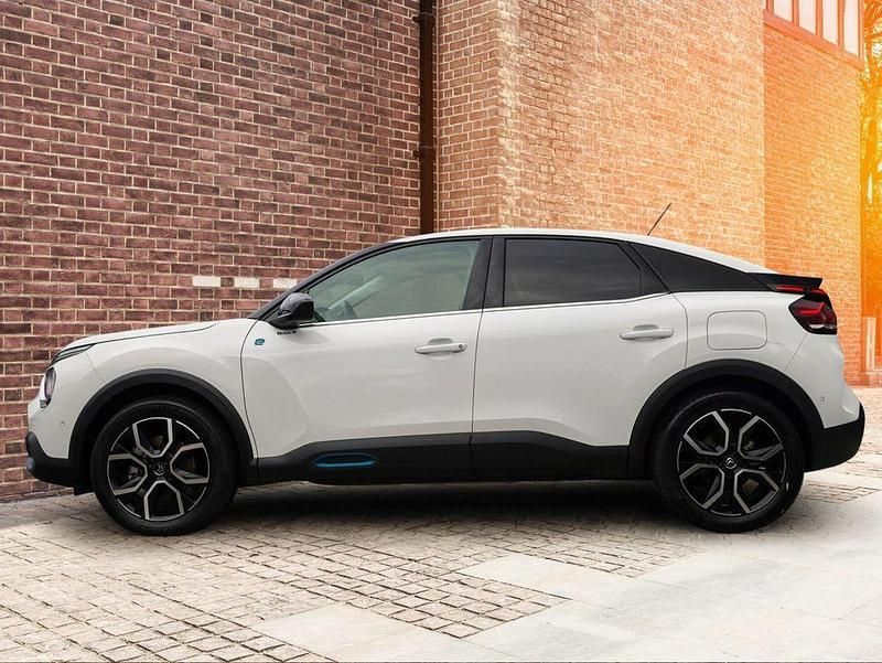 Gebraucht Citroën e-C4 Shine 100 kW (136 PS) 2021 Weiß Limousine