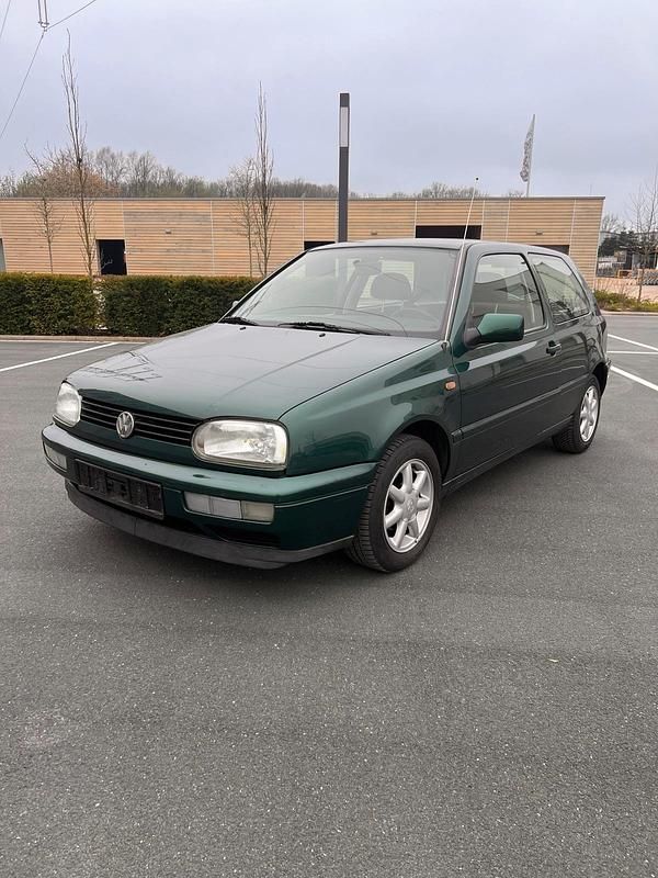 Gebraucht VW Golf III 60 PS (44 kW) 1998 Grün Kleinwagen