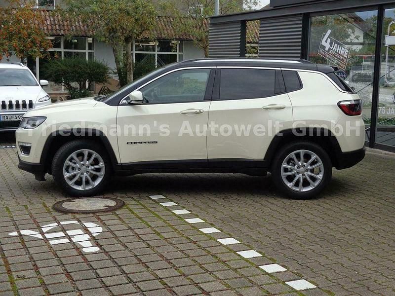 Gebraucht Jeep Compass Limited 150 PS (110 kW) 2020 Weiß metallic SUV