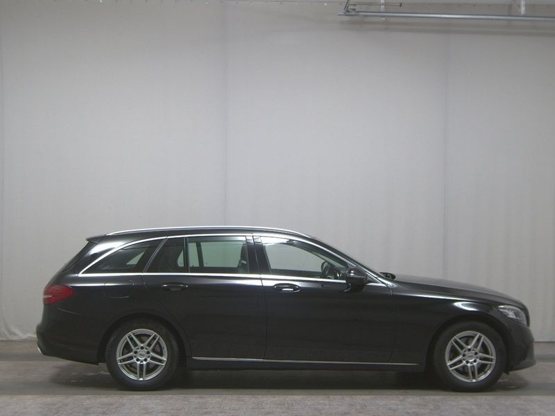 Schwarz Gebraucht 2019 Mercedes C220 Avantgarde Limousine | 16.980 € (Superpreis) - Bild 1/4