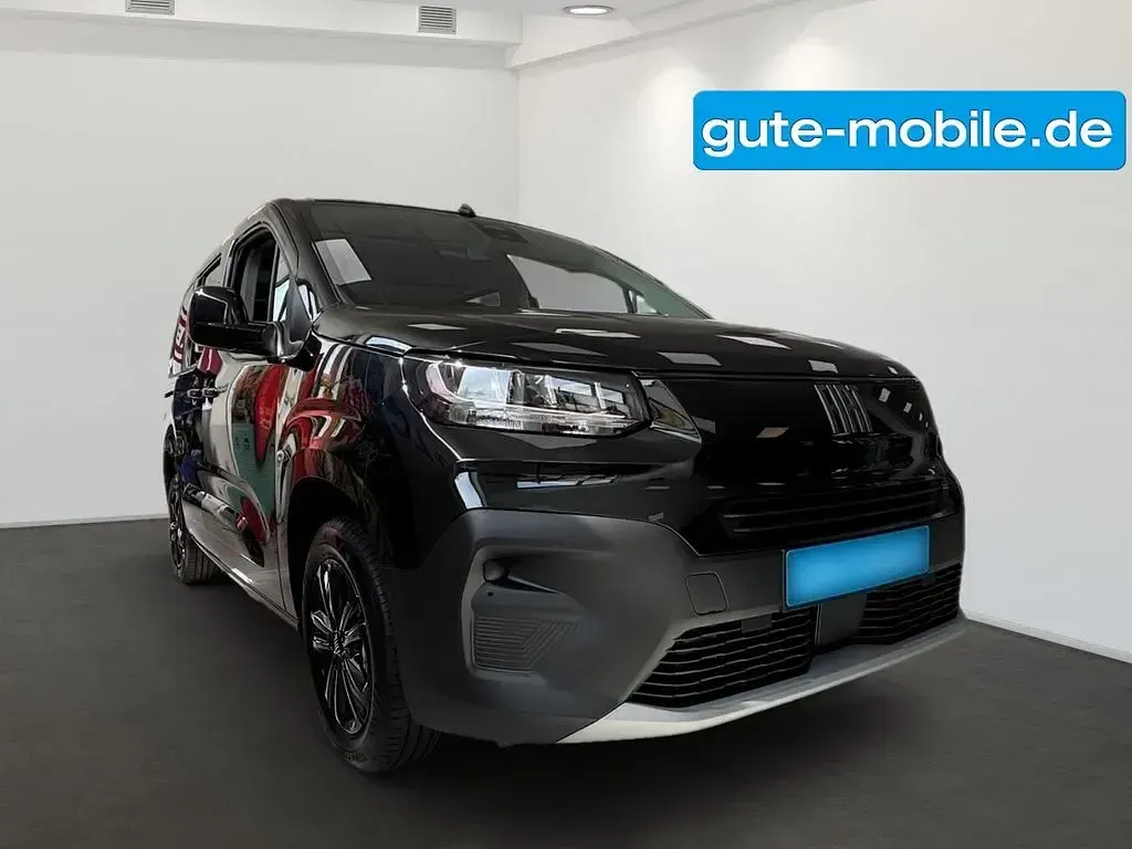 Neu Fiat Qubo Icon 131 PS (96 kW) 2026 Cinema schwarz Van / Kleinbus