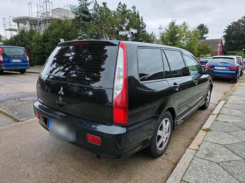 Schwarz Gebraucht 2004 Mitsubishi Lancer Kombi | 2.150 € (Fairer Preis) - Bild 1/4
